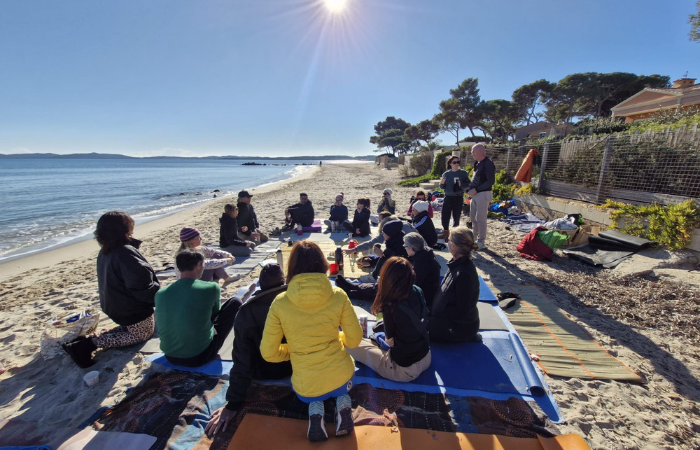 yoga et bains en eau froides avec yogasand 2